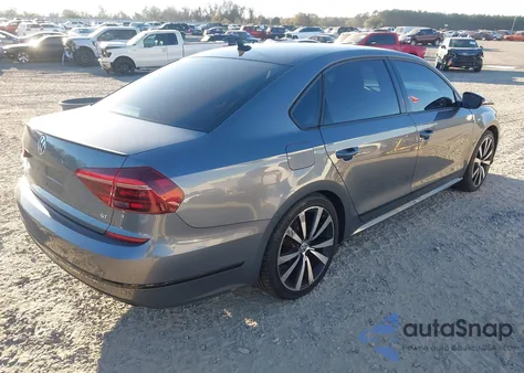 2018 Volkswagen Passat 3.6L V6 Gt из США, поврежденный, VIN 1VWJM7A37JC035528